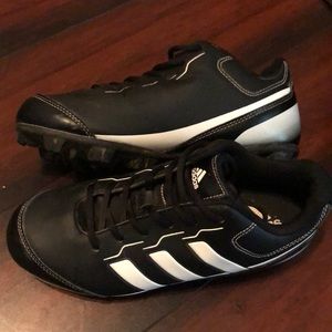 Adidas baseball cleats